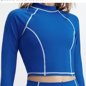 Fabletics Blue Long Sleeve Athletic Top